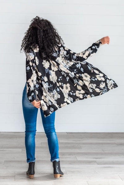 Total Heartbreaker Floral Cardigan